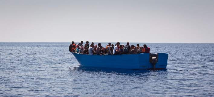 Ρουμανία: Οι αρχές αναχαίτισαν σκάφος με 87 πρόσφυγες στη Μαύρη Θάλασσα